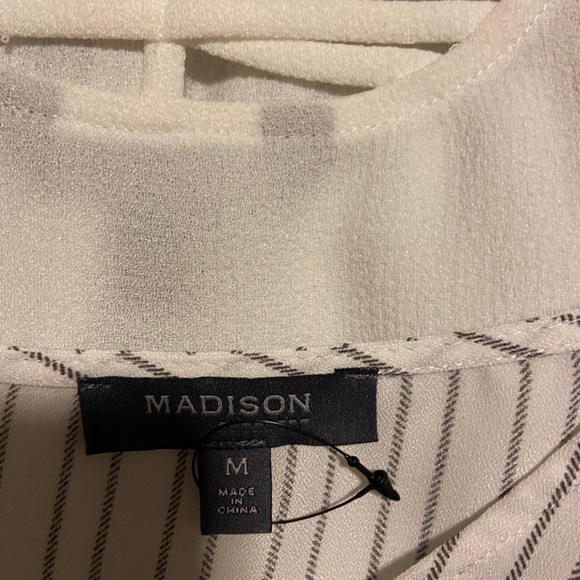 Stripped Madison Blouse. Size M - Picture 6 of 6